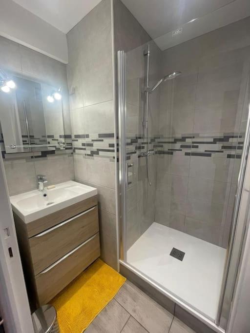 Le Belvedere Dernier Etage Avec Terrasse Wifi Fibre Appartement Tarbes Buitenkant foto