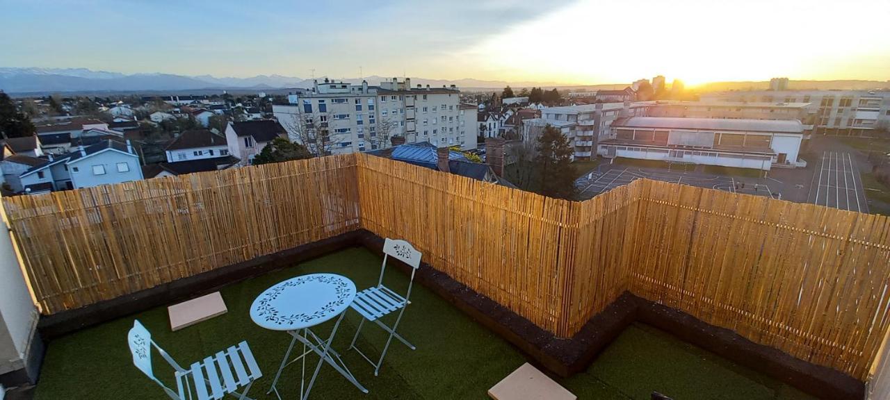 Le Belvedere Dernier Etage Avec Terrasse Wifi Fibre Appartement Tarbes Buitenkant foto